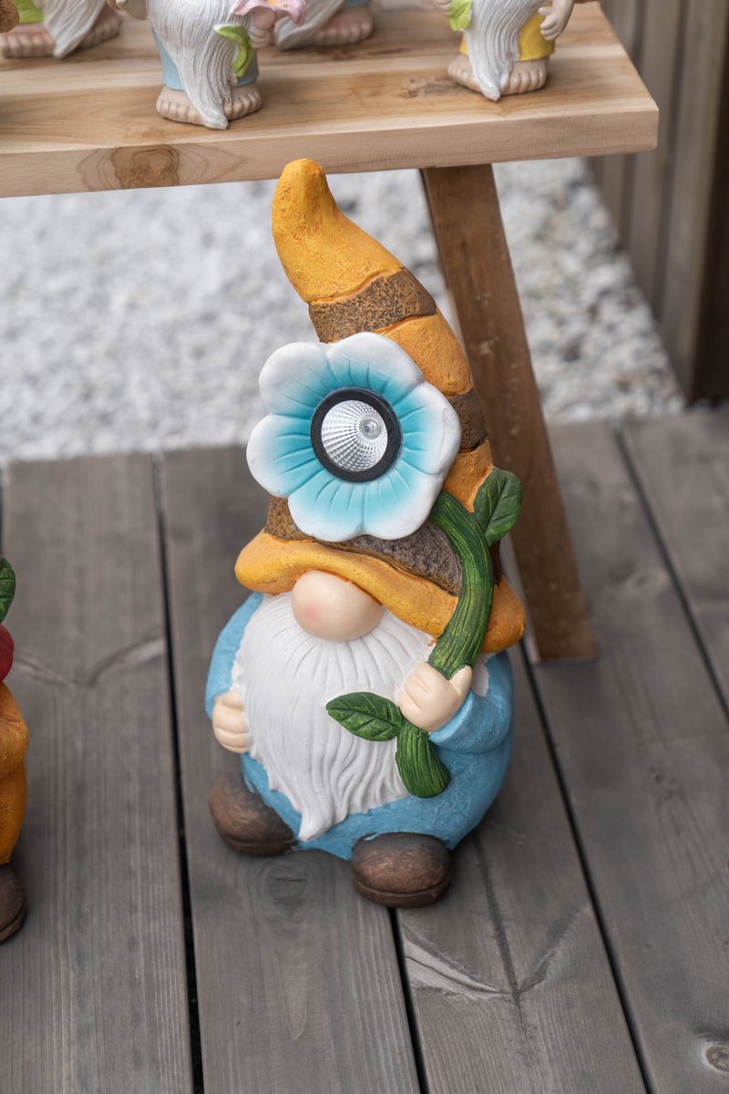 Nisse med solcelleblomst – 18,5×16×42 cm Blå