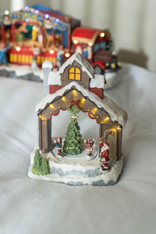 Juleby - Kos med Nissen