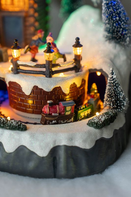 Juleby – Reindeer Lodge med tog