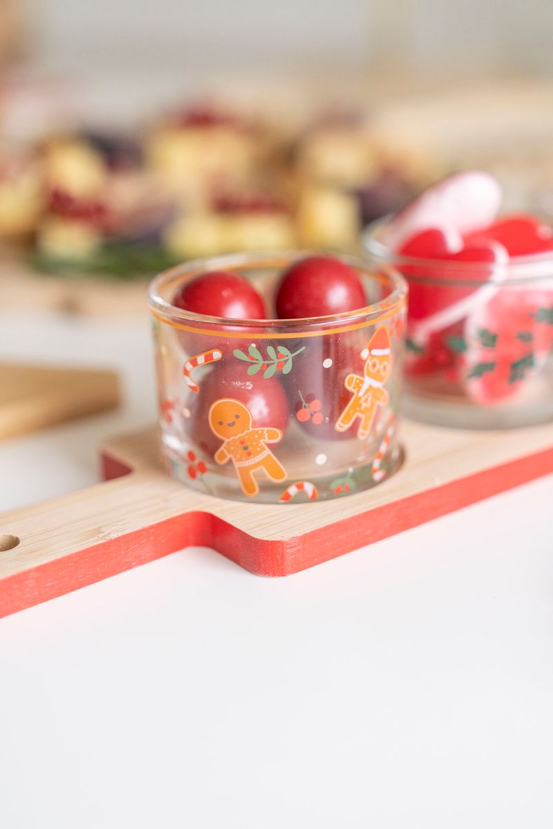 Serveringssett m/4 glasskåler og Fjøl