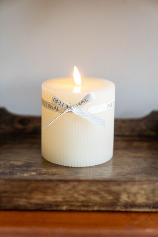 LED Kubbelys Riller 10x10cm - Offwhite