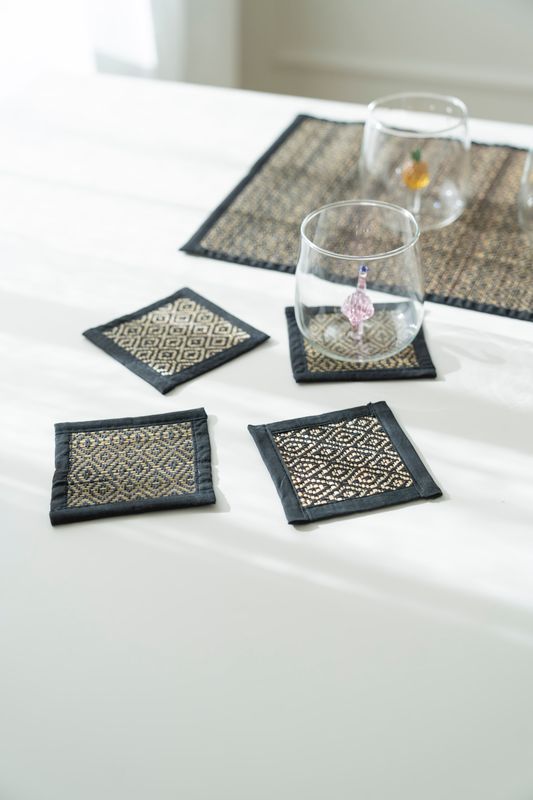 Glassunderlag 4pk 10cm - Svart