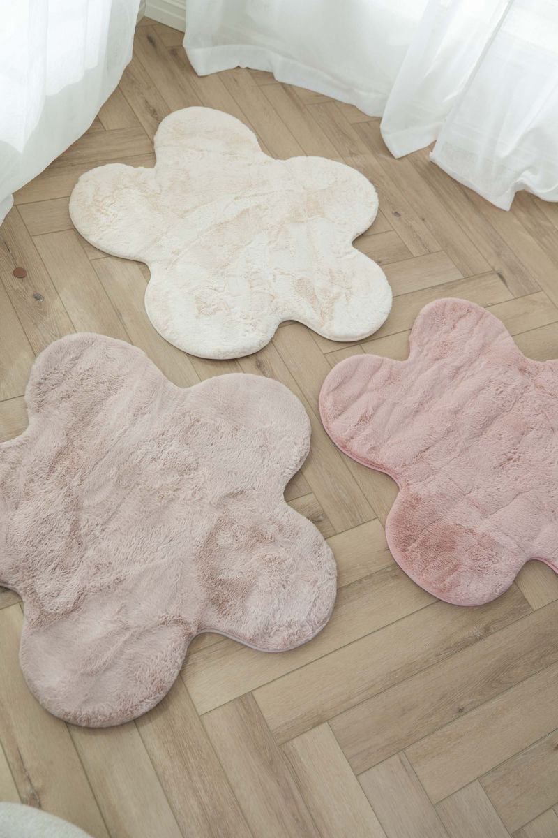 Teppe blomst – ivory