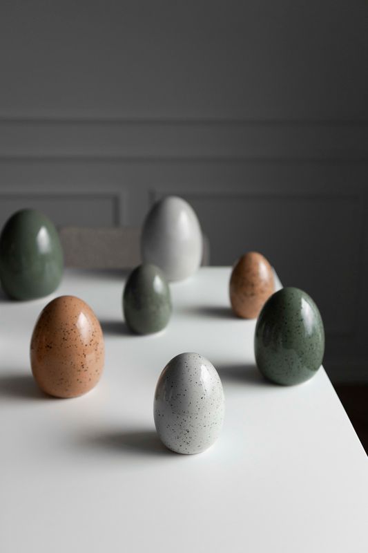 Egg 14cm Prikker - Grå