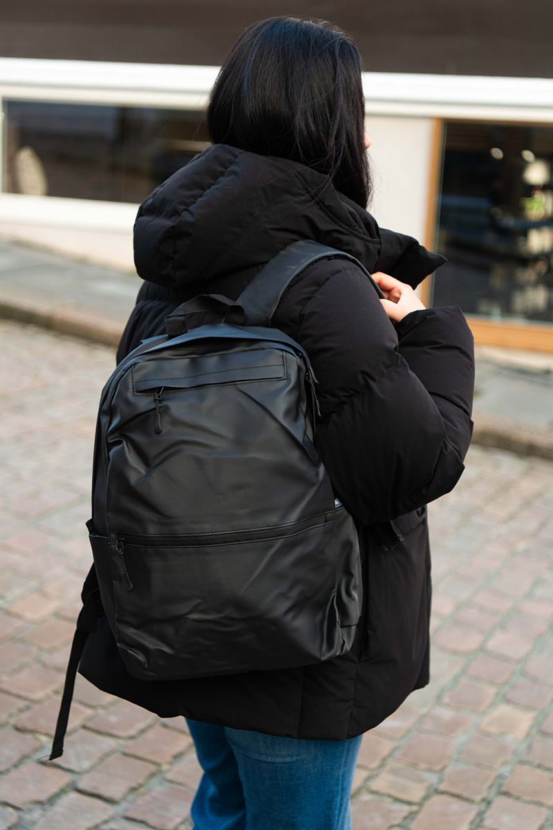 Ryggsekk 30x13x43cm - Svart