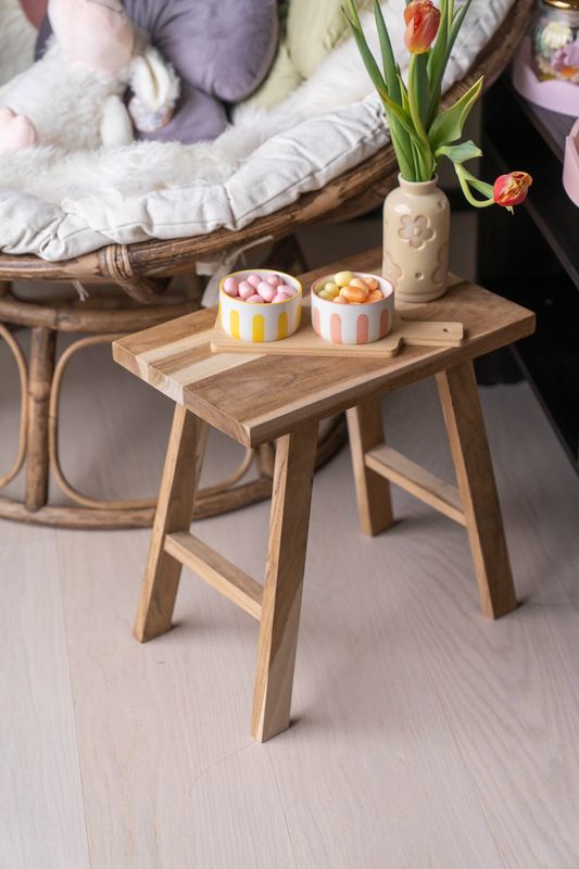 Dekorkrakk i teak – 40×25×40 cm