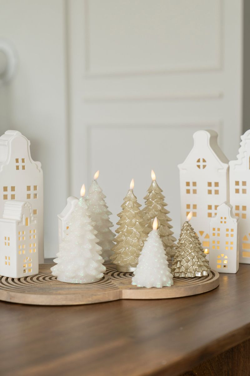 LED Lys Tre 17cm Gull