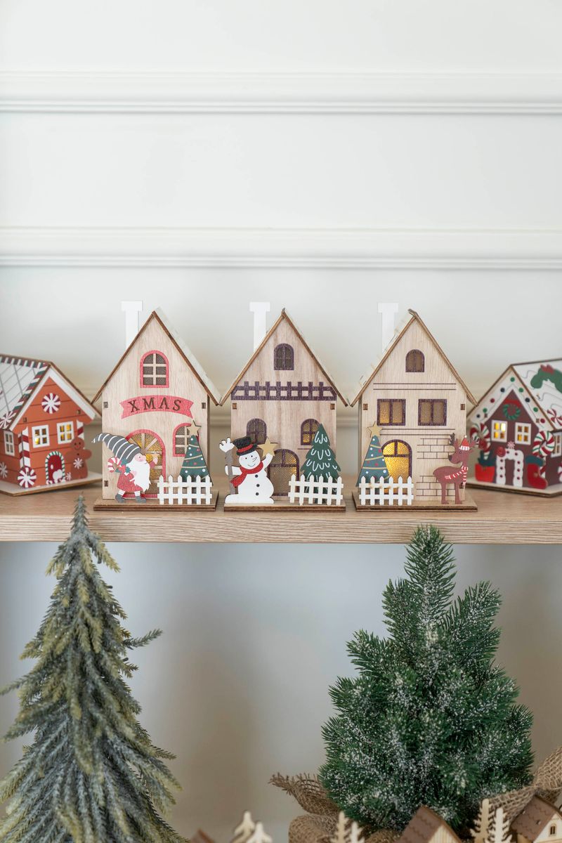 Treby - Hus 15cm m/Reinsdyr