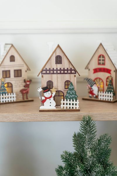Hovedbilde Treby - Hus 15cm m/Snømann