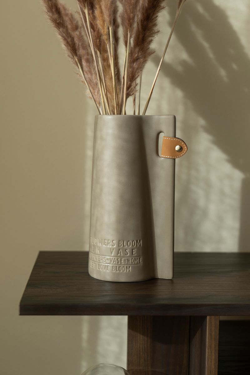 Vase - Relieff - 13x10,5x24cm - Brun