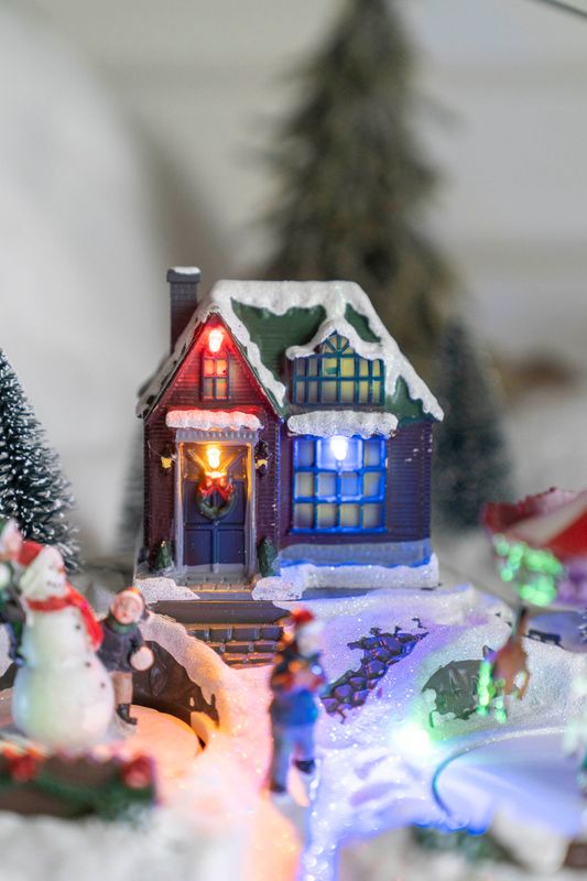 Juleby - Hus og Snømann
