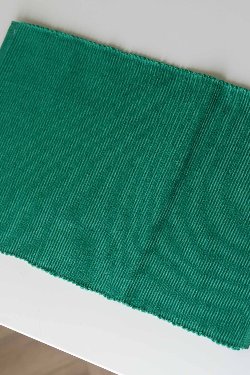 Bordbrikke i bomull – 45×30 cm – Grønn