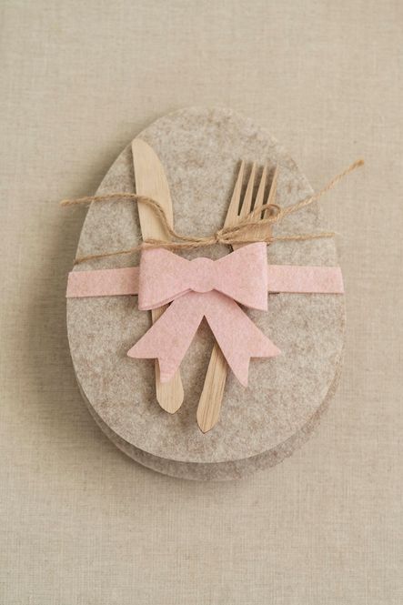 Hovedbilde Bestikkholder egg – filt – Beige