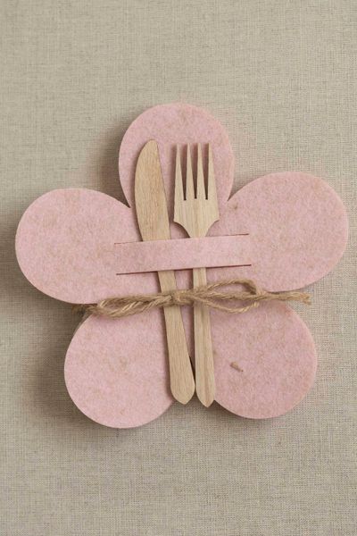 Hovedbilde Bestikkholder blomst – filt – Rosa