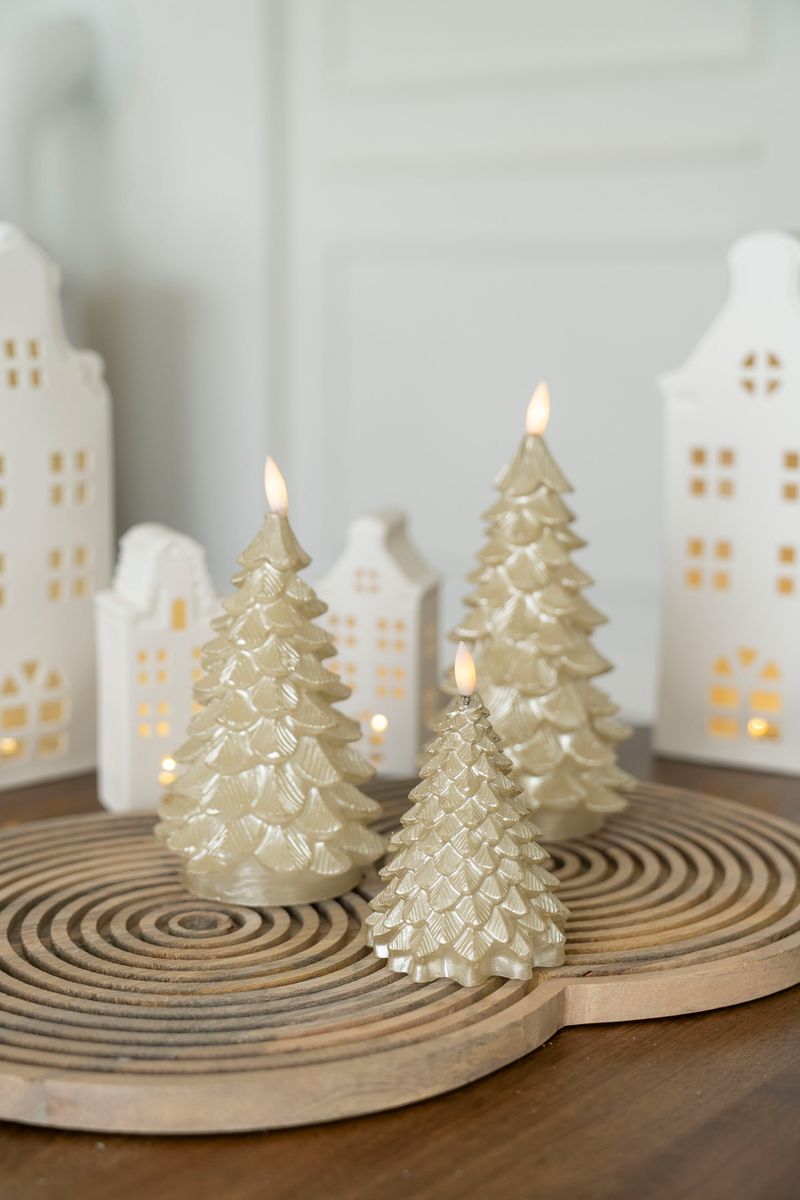 LED Lys Tre 17cm Gull